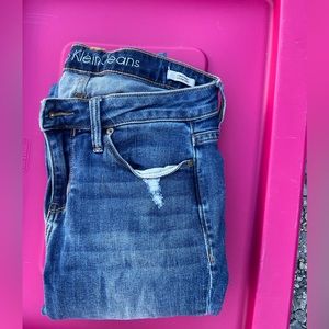**Moving! EVERYTHING OBO** Calvin Klein skinny jeans